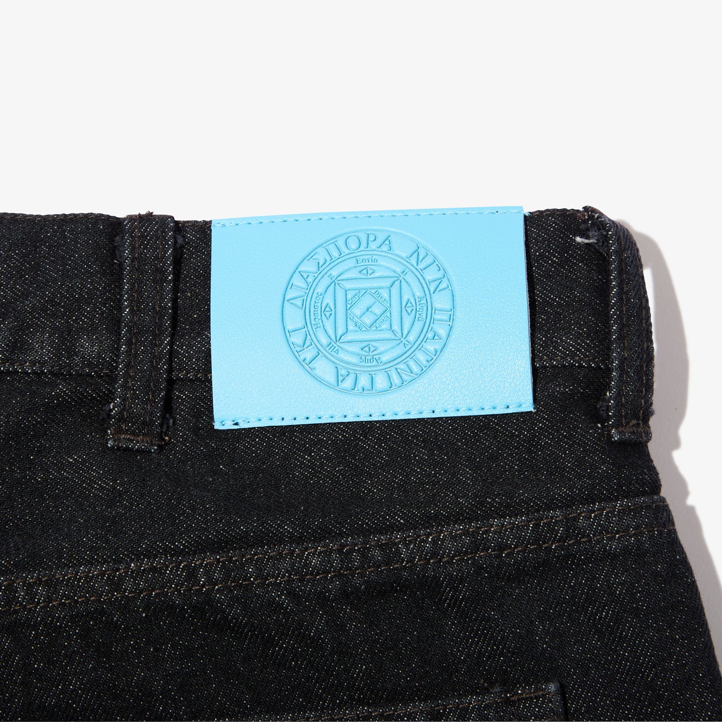209 Straight Jean (Black)