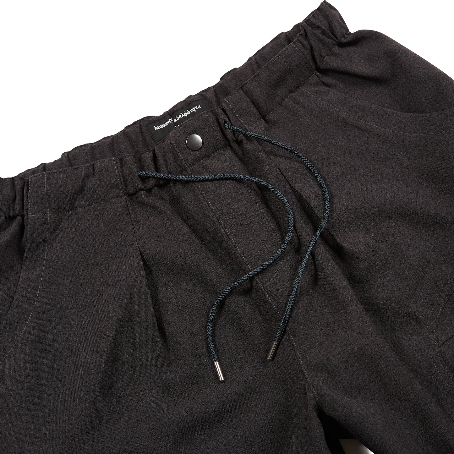 Vert Shorts (Charcoal)