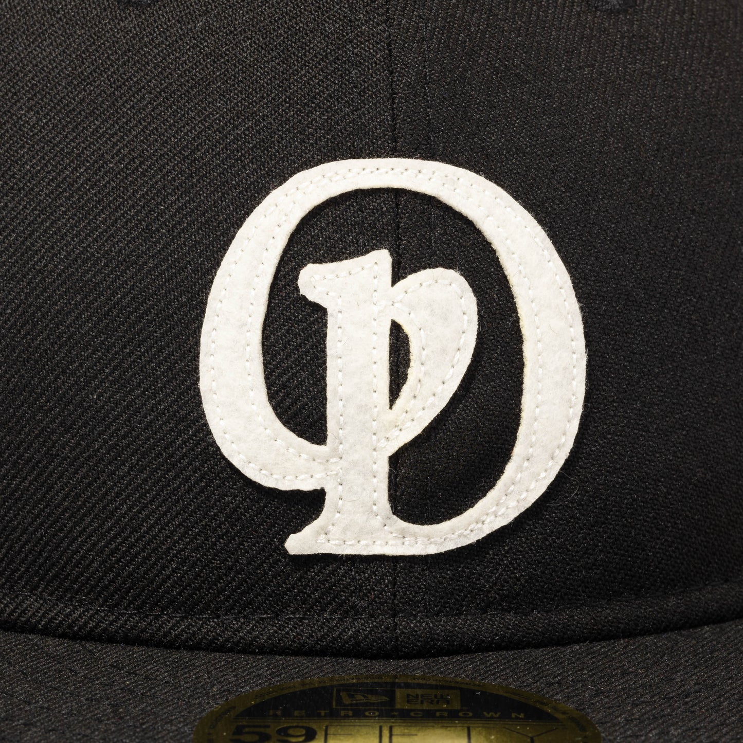 NEW ERA  Winding Logo Retro Crown 59FIFTY® (Black)